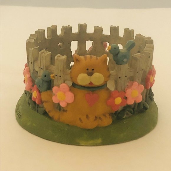 Vintage Spring Pat Olson Cat Bird On A Fence Flower Circular Resin Sculpture - Picture 1 of 12